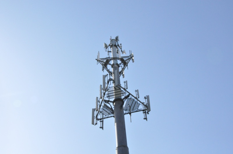 Illustration for article titled Giz Explains: How Cell Towers Work